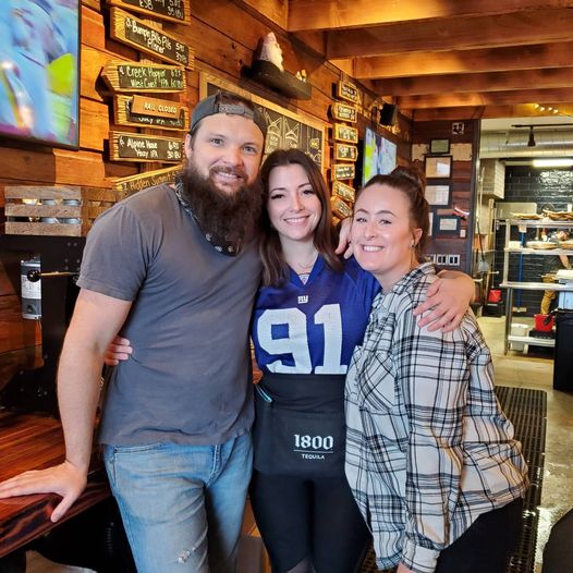 Back open! Conor, Jess & Brianna are here ready to serve you up some Beers & Che